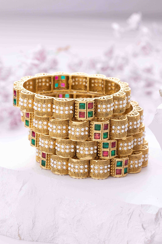 Sumptuous Rajwadi Bangles