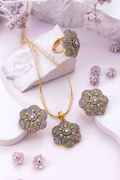 Median Shine Pendant Set